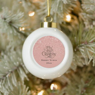 Elegantes erstes Weihnachten eines Baby-Mädchens,  Keramik Kugel-Ornament