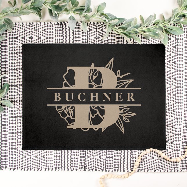 Elegantes florales Monogramm und Name Fußmatte (Von Creator hochgeladen)