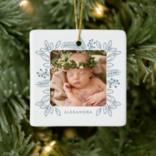 Elegantes Foliage Frame First Christmas Blue Foto Keramikornament