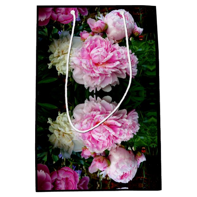 Elegantes Foto aus rosa, blühenden Pinien Mittlere Geschenktüte (Vorderseite)