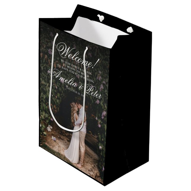 Elegantes Foto Black Wedding Willkommen Mittlere Geschenktüte (Vorderseite Schrägansicht)