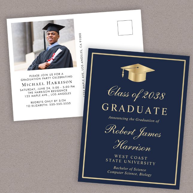 Elegantes Foto Blue Gold Uni-Abschluß Party Einladungspostkarte (An elegant college graduation party invitation to celebrate the graduate's achievements)