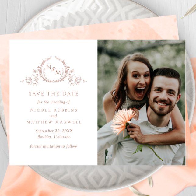 Elegantes Foto Peach Monogram Wedding Save The Date (Von Creator hochgeladen)