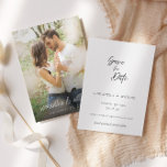 Elegantes Foto und Text | Hochzeit Save The Date<br><div class="desc">Eine elegante Save the Date Foto Hochzeitsankündigung. Diese Save the Date Karte verfügt über einen eleganten Script-Schriftart mit einem Foto. Alle Texte auf der Vorder- und Rückseite der Karte können mit jedem beliebigen Text Ihrer Wahl angepasst werden.</div>