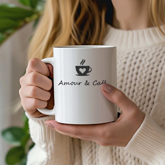 Elegantes französisches Amour & Café (Liebe & Kaff Kaffeetasse (Amour & cafe. Elegant french design for coffee lovers.)
