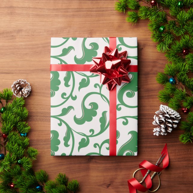 Elegantes girly grünes Blumenmustermonogramm Geschenkpapier (Feiertagsgeschenk)