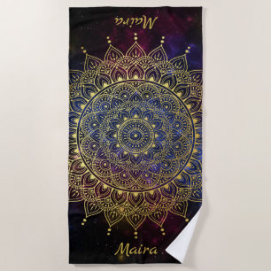 Elegantes Gold auf Dunkelnebel Flora Henna Mandala Strandtuch