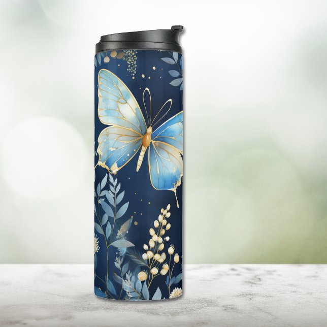 Elegantes Gold Blue Butterfly Pattern auf der Mari Thermosbecher (Von Creator hochgeladen)