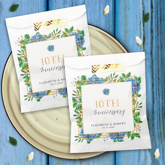 Elegantes Gold Blue Hydrangea Party zum 10. Jubilä Geschenktütchen (Von Creator hochgeladen)