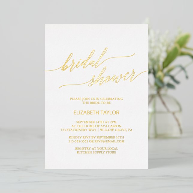 Elegantes Gold Foil Calligrafy Brautparty Folieneinladung (Stehend vorne)