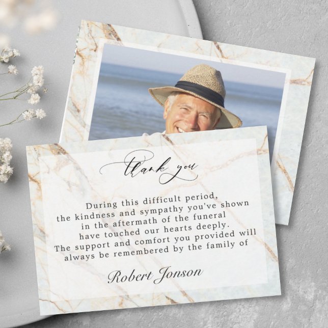 Elegantes Gold-Marmor-Beerdigung Beileid Familie F Dankeskarte (Von Creator hochgeladen)