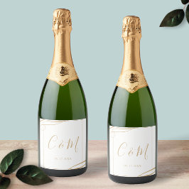 Elegantes Gold Monogram Wedding Wine Label