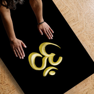 Elegantes Gold Om Symbol Sanskrit spirituell Bla Yogamatte