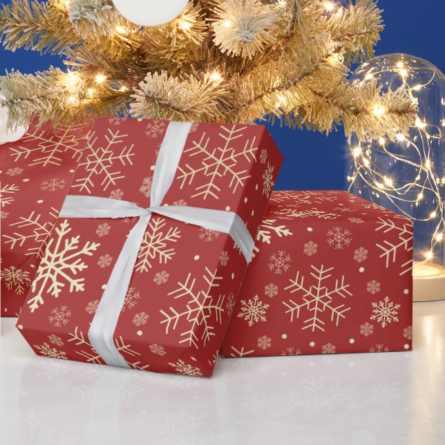Elegantes Gold & Red Christmas Snowflake Muster Geschenkpapier (Feiertage)