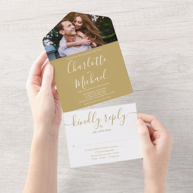 Elegantes Gold Script Monogram Foto Hochzeit All In One Einladung (Abreißen)