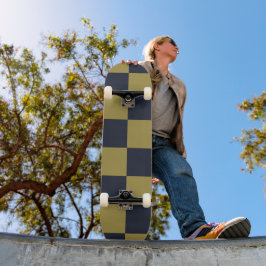 Elegantes Gold- und Navy-Blue-Checkered-Muster Skateboard