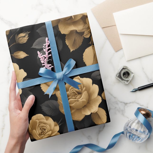 Elegantes goldenes Akzent-Rosen-schwarzes Blumenmu Geschenkpapier (Schenken)