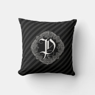 Elegantes gothisches Initial-P-Zierkissen Kissen