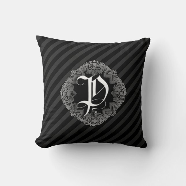 Elegantes gothisches Initial-P-Zierkissen Kissen (Vorderseite)