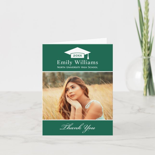Elegantes Green Personalisiert Abschluss Foto Dankeskarte (Vorderseite)