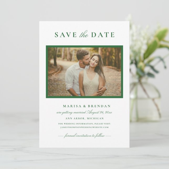 Elegantes Green Wedding Foto Save The Date (Stehend Vorderseite)