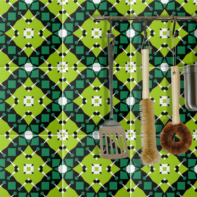 Elegantes, grün schwarz-weißes geometrisches Muste Fliese (Von Creator hochgeladen)