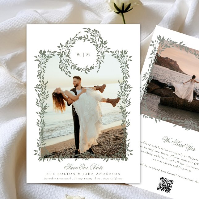 Elegantes grünes Foto mit Kranzrahmen Save The Date (Von Creator hochgeladen)