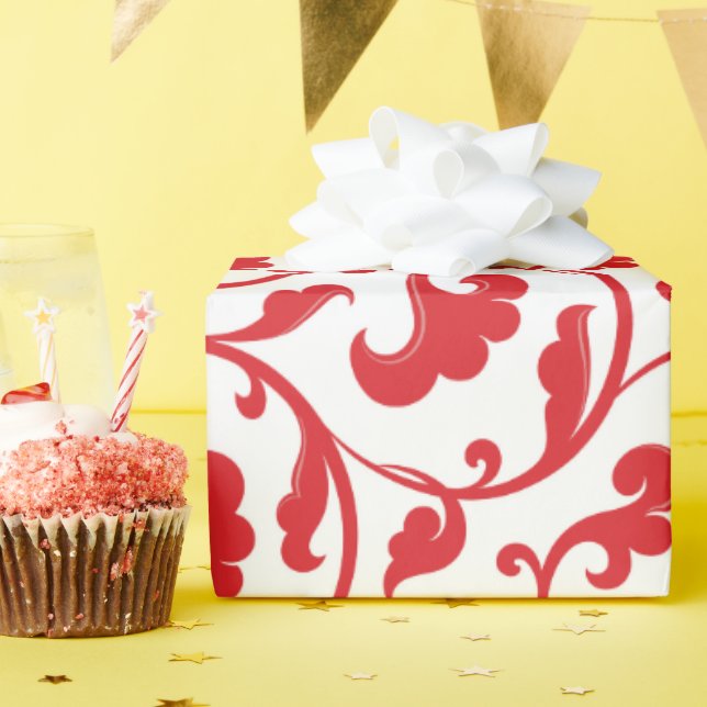 Elegantes, gurt-rotes Blumenmuster-Monogramm Geschenkpapier (Geburtstagsparty)