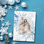 Elegantes Happy Hanukkah Blue Botanical Family Fot Feiertagskarte<br><div class="desc">Schöne,  blaue Aquarellfarben botanische Blätter entstehen aus Ihrem vertikalen jüdischen Familienfoto für eine Happy Hanukkah. Personalisieren Sie diese elegante Chanukah Fotokarte mit einem 2. horizontalen Bild auf der Rückseite.</div>