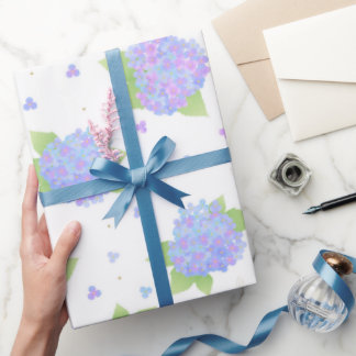Elegantes hellblaues und lila Hortensien-Blumenmus Geschenkpapier
