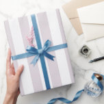 Elegantes, helles Lavendel- und Weißgestreifmuster Geschenkpapier<br><div class="desc">Einfache lila Lavendelverpackung - ideal für Hochzeiten,  Brautpartys und Geburtstage.</div>