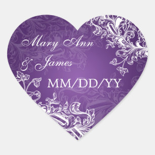 Elegantes Hochzeitdatum Vintage Wirbel Lila Herz-Aufkleber