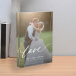 Elegantes Hochzeitsskript für Liebe mr und mrs ben Fotoblock<br><div class="desc">Personalisieren Sie dieses Foto Block mit den Namen der Braut und des Bräutigams und dem Hochzeitstag und Ort. Könnte ein perfektes Sake-Geschenk für die Neuvermählten sein.</div>