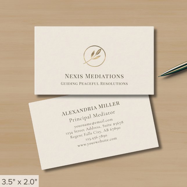 Elegantes Ivory Gold Leaf Logo Visitenkarte (Von Creator hochgeladen)