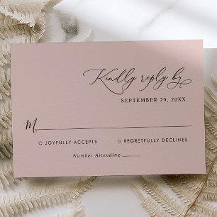 Elegantes Kalligrafisches Skript Dusty Rose Weddin RSVP Karte