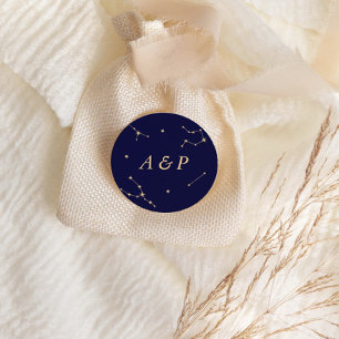 Elegantes Konstellationsblau Hochzeitsmonogramm Runder Aufkleber