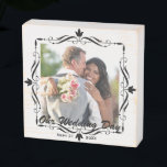Elegantes, kundenspezifisches Foto für Hochzeiten Holzkisten Schild<br><div class="desc">Eleganter und moderner Hochzeitssake aus Holz Foto mit einem Ihrer Lieblings-Fotos aus Ihrem großen Tag.</div>