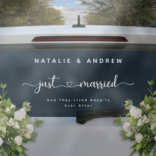 Elegantes kursives Skript Just Married Wedding Car Fensteraufkleber