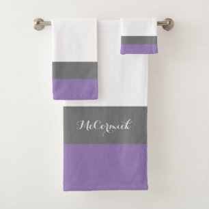 Elegantes Lavender Lila Stripes Script Monogram Badhandtuch Set