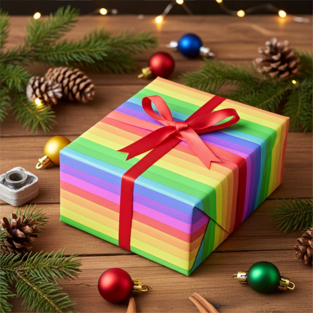 Elegantes, lebendiges Rainbow Stripes Wrapping Pap Geschenkpapier (Von Creator hochgeladen)