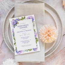 Elegantes Lila Hydrangeas Hochzeit Probe Dinner