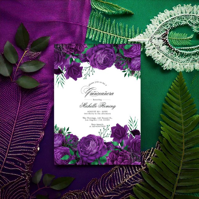 Elegantes Lila und grünes Foto Quinceñera Einladung (Elegant Purple and Green Floral Quinceañera Photo Invitation)