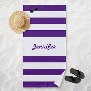 Elegantes Lila und Weiß gestreift Personalisiert Strandtuch