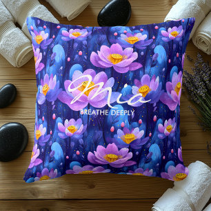 Elegantes Lotus-Blumenmuster in Blau und Violett Kissen