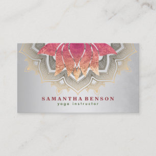 Elegantes Lotusblumen-Mandala-Logo Yoga-Inderin Visitenkarte