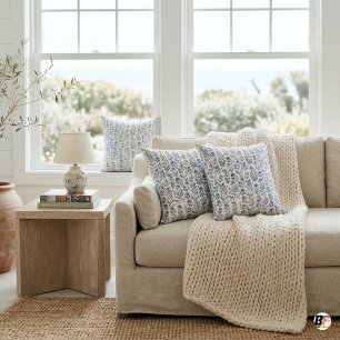 Elegantes, maritimes Indigo-Blau-Blockdruck-Blumen Kissen