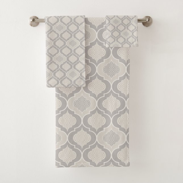 Elegantes marokkanisches Trellis-Muster in neutral Badhandtuch Set (Insitu)