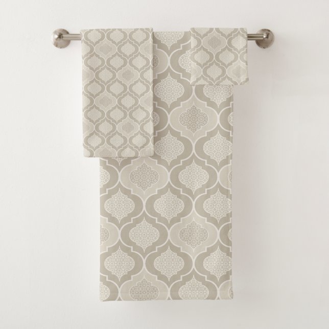 Elegantes marokkanisches Trellis-Muster in neutral Badhandtuch Set (Insitu)