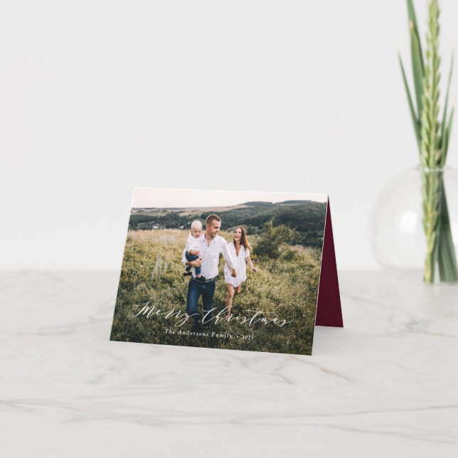 Elegantes minimales Foto Weihnachtsskript burgundy Feiertagskarte (Vorderseite)