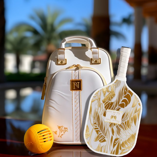 Elegantes Mit Monogramm Monstera Gilded Gold Pickleball Schläger (Stylish and Chic Tropical Gold and Ivory Monstera Leaf Pickleball Paddle)
